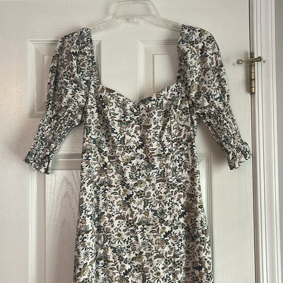 NWT Francesca’s Floral Print Long Dress With front Slit - Picture 2 of 7